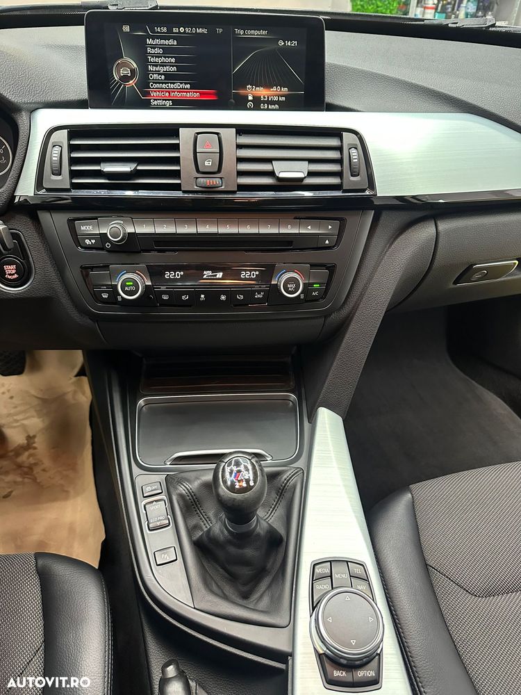 BMW Seria 3 320d xDrive - 7