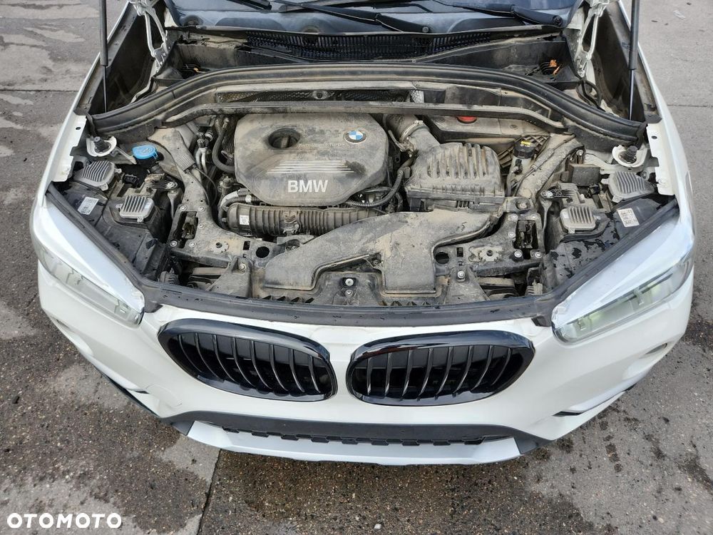 BMW X1 xDrive25i Sport Line - 12