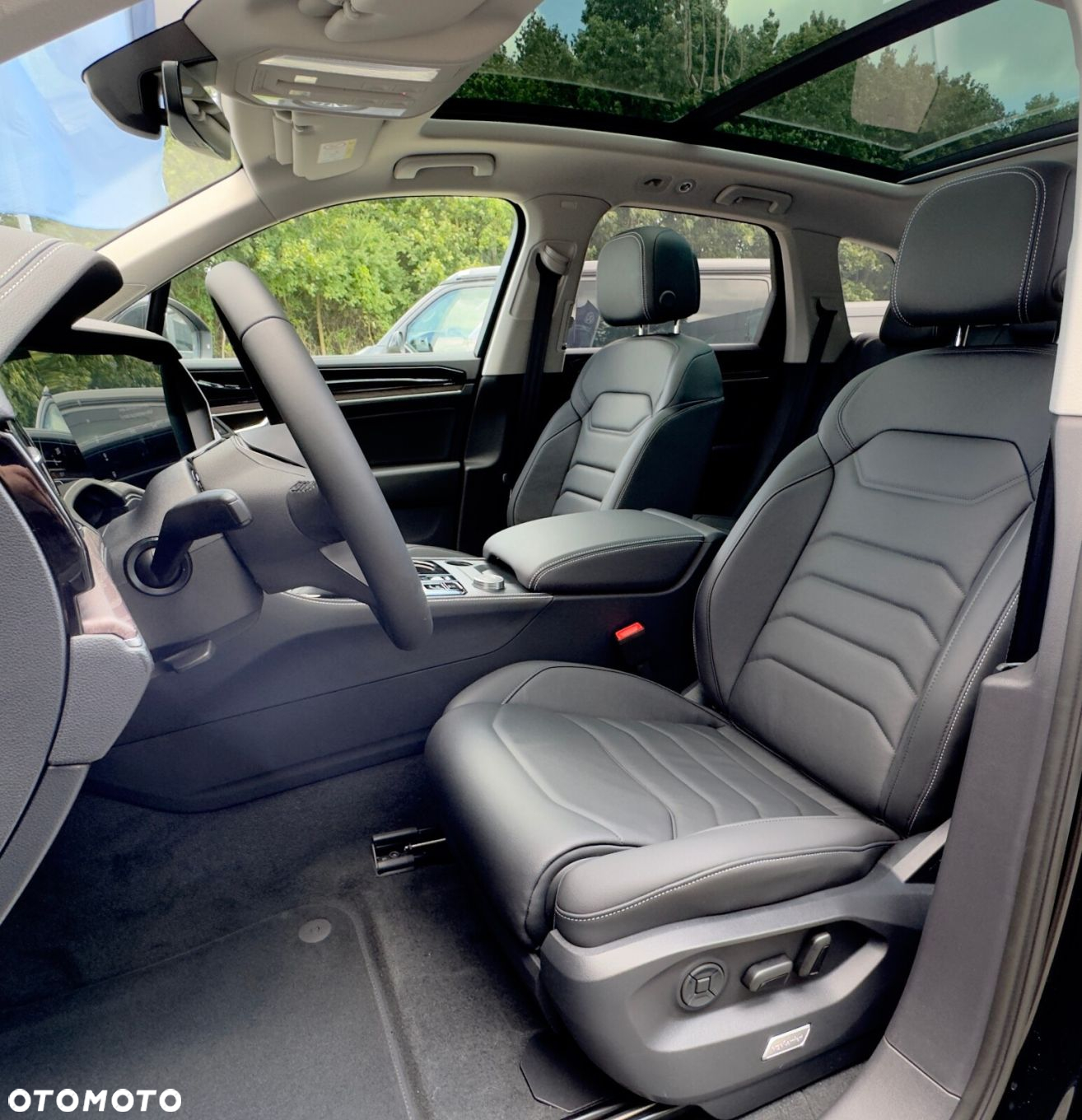 Volkswagen Touareg - 11