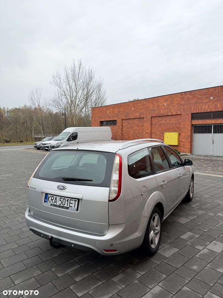 Ford Focus 1.6 16V Ambiente - 15