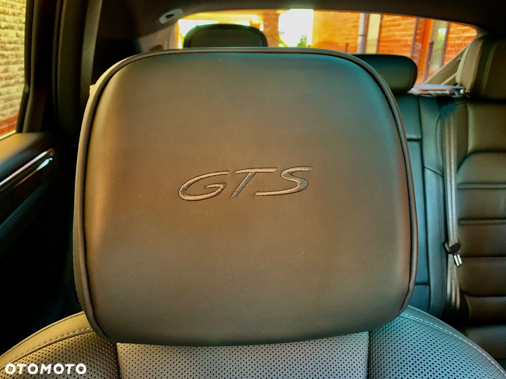 Porsche Macan GTS PDK - 17