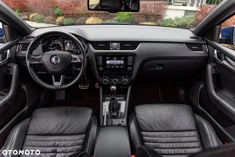 Skoda Octavia 2.0 TSI RS - 27