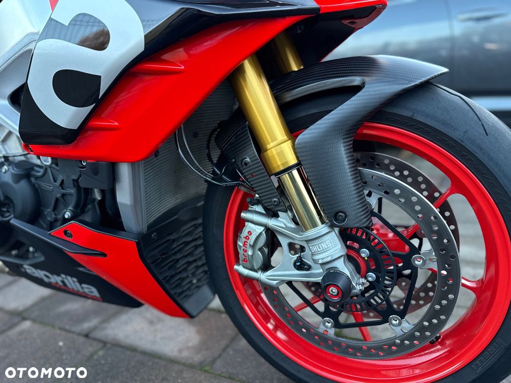 Aprilia Tuono - 10