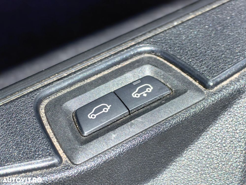 BMW X5 xDrive50e - 24