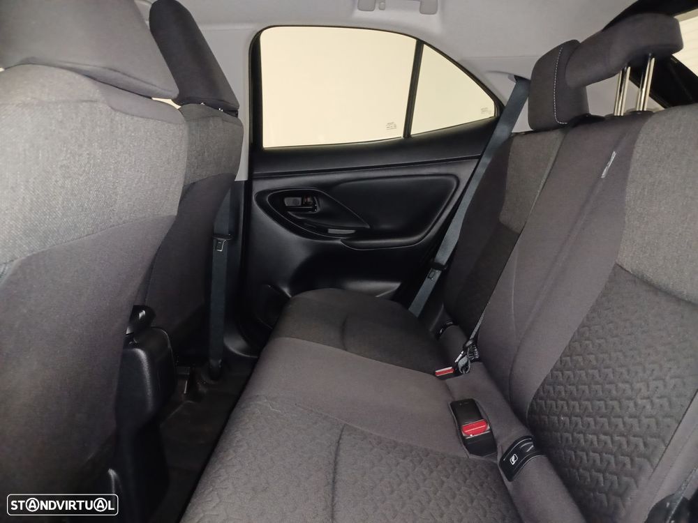 Toyota Yaris Cross 1.5 HDF Comfort Plus - 16