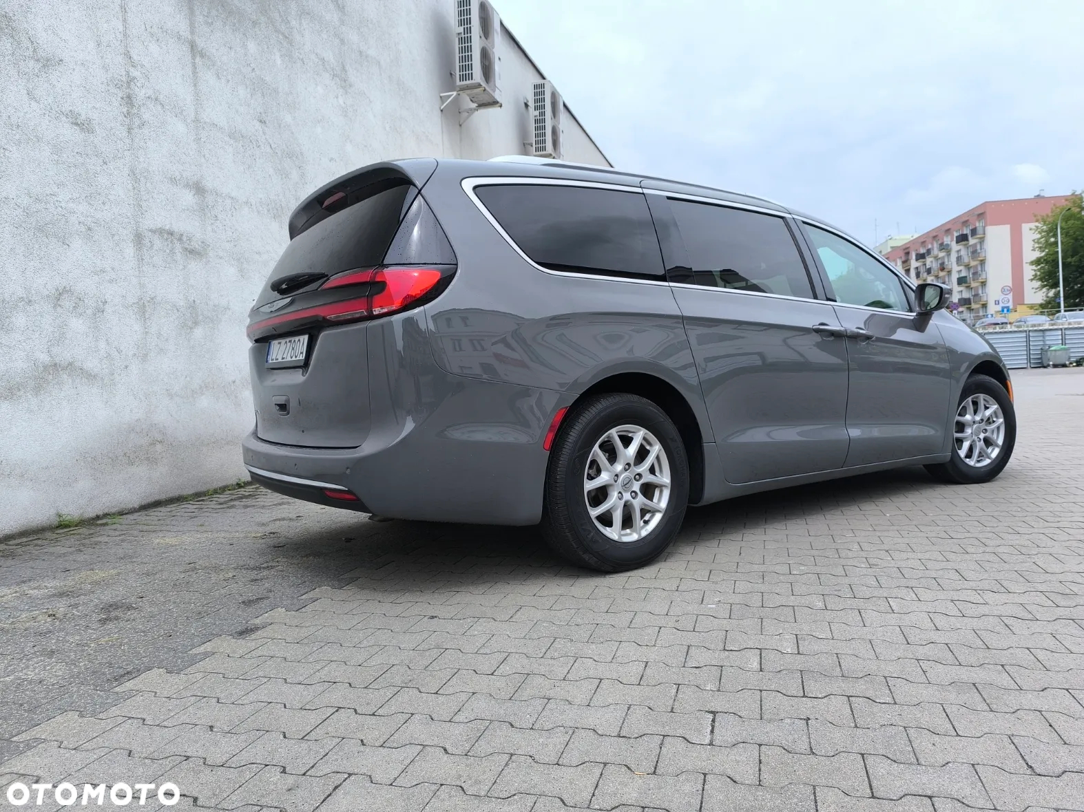 Chrysler Pacifica - 3