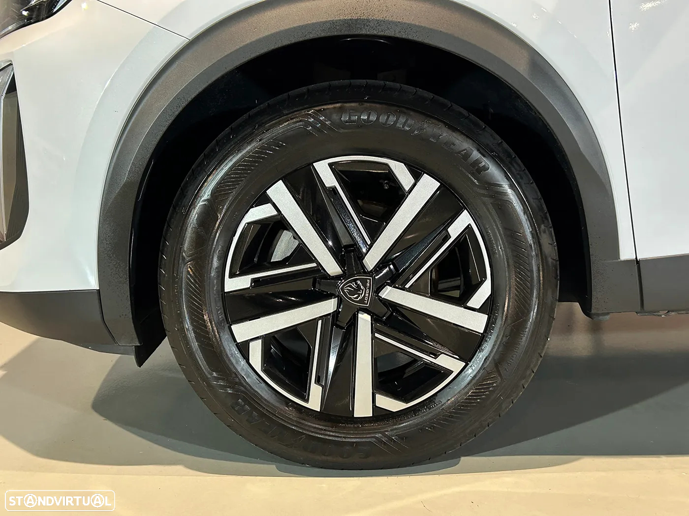 Peugeot 2008 1.2 PureTech Active - 9