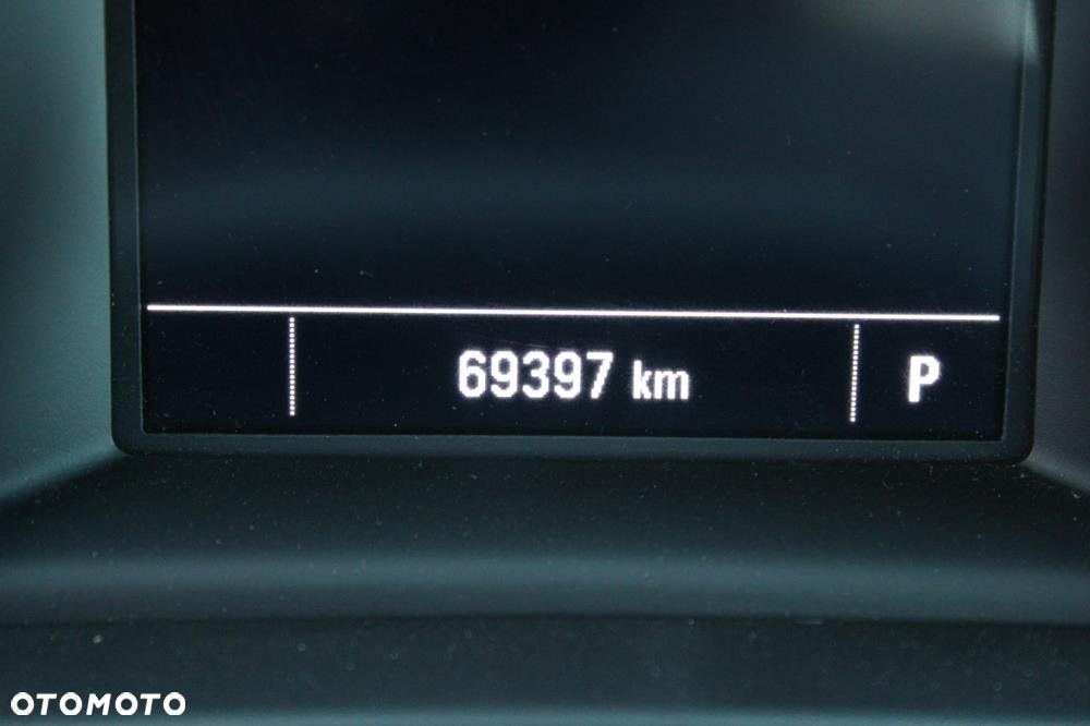 Opel Insignia - 18