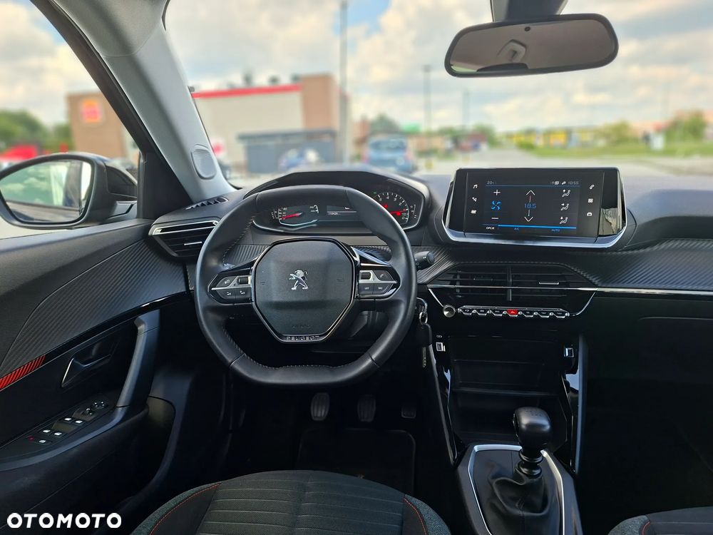 Peugeot 2008 - 23