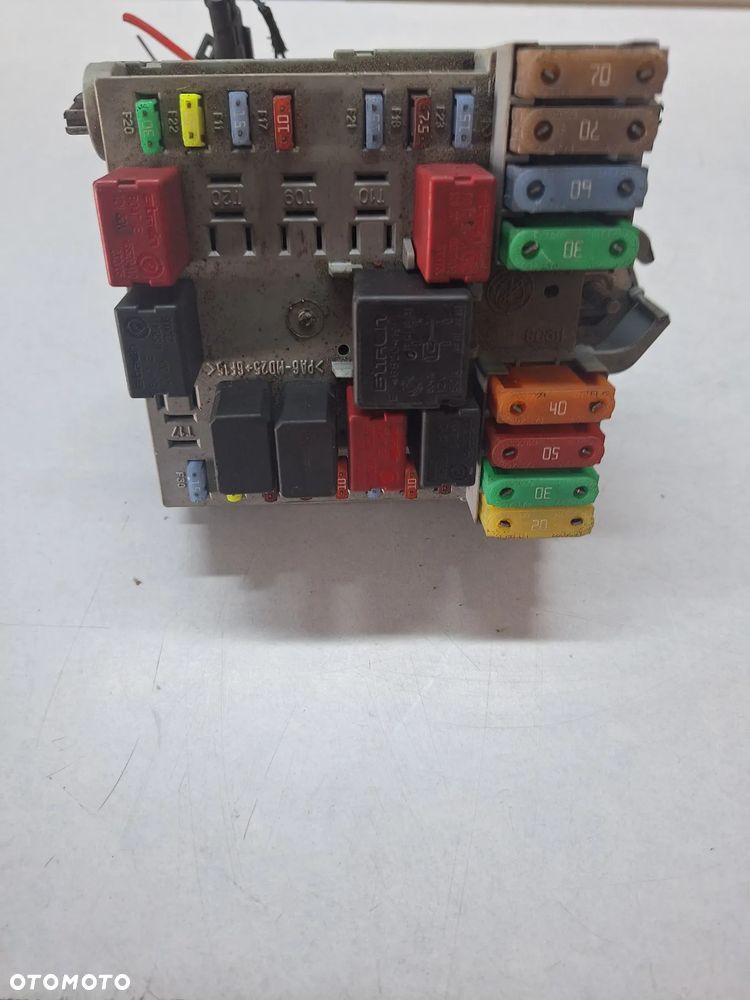 SKRZYNKA BEZPIECZNIKÓW MODUŁ 51739431 LANCIA MUSA FIAT IDEA 06r EUR - 1