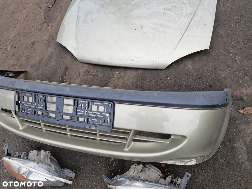 Zderzak maska lampy lampa  przód FORD FIESTA MK5 - 3