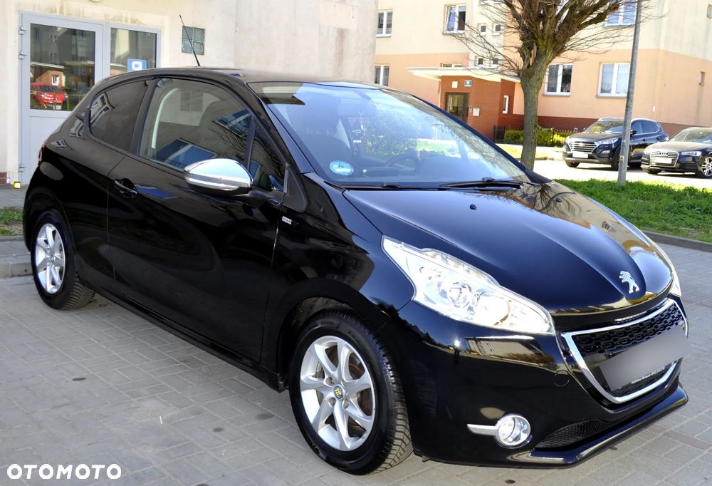 Peugeot 208 82 PureTech Style - 17