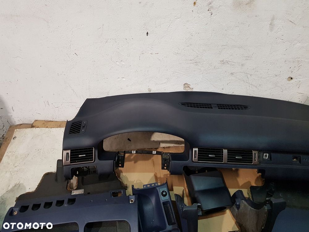 deska rozdzielcza wnętrze audi a6 s6 c5 sedan 00r granat - 4