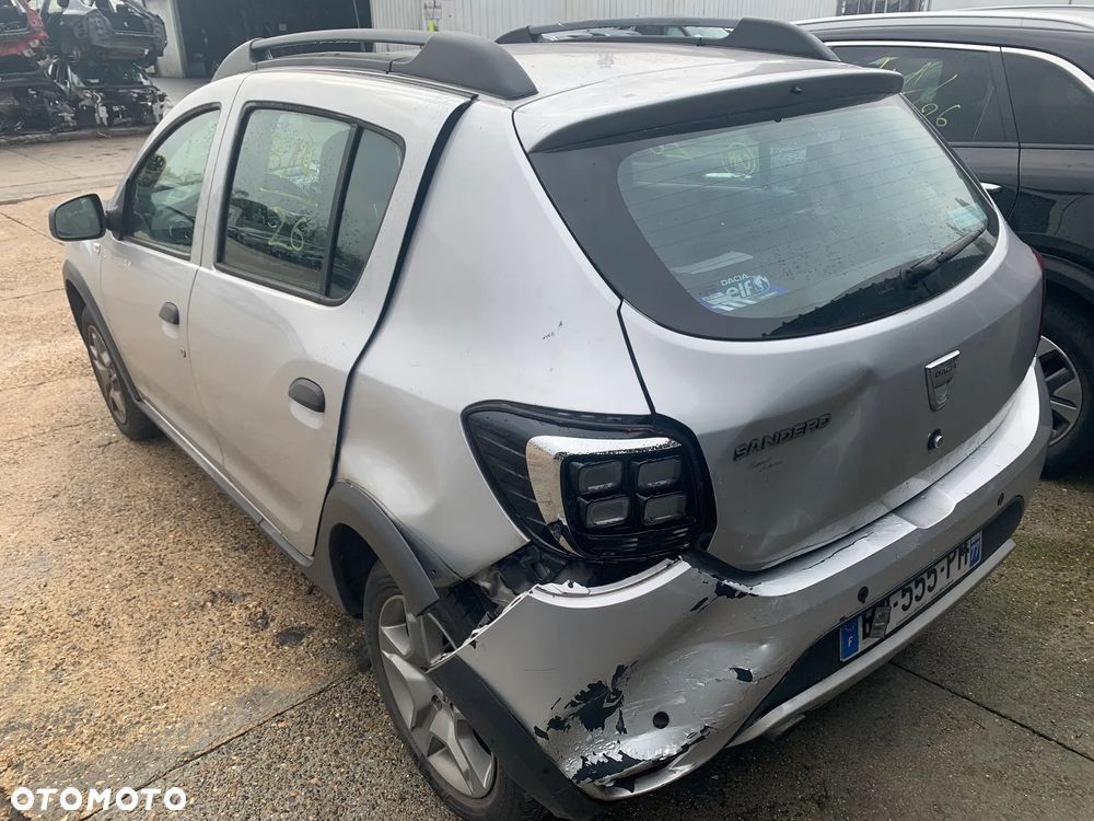 Dacia Sandero Stepway TCe 90 (S&S) Celebration - 7