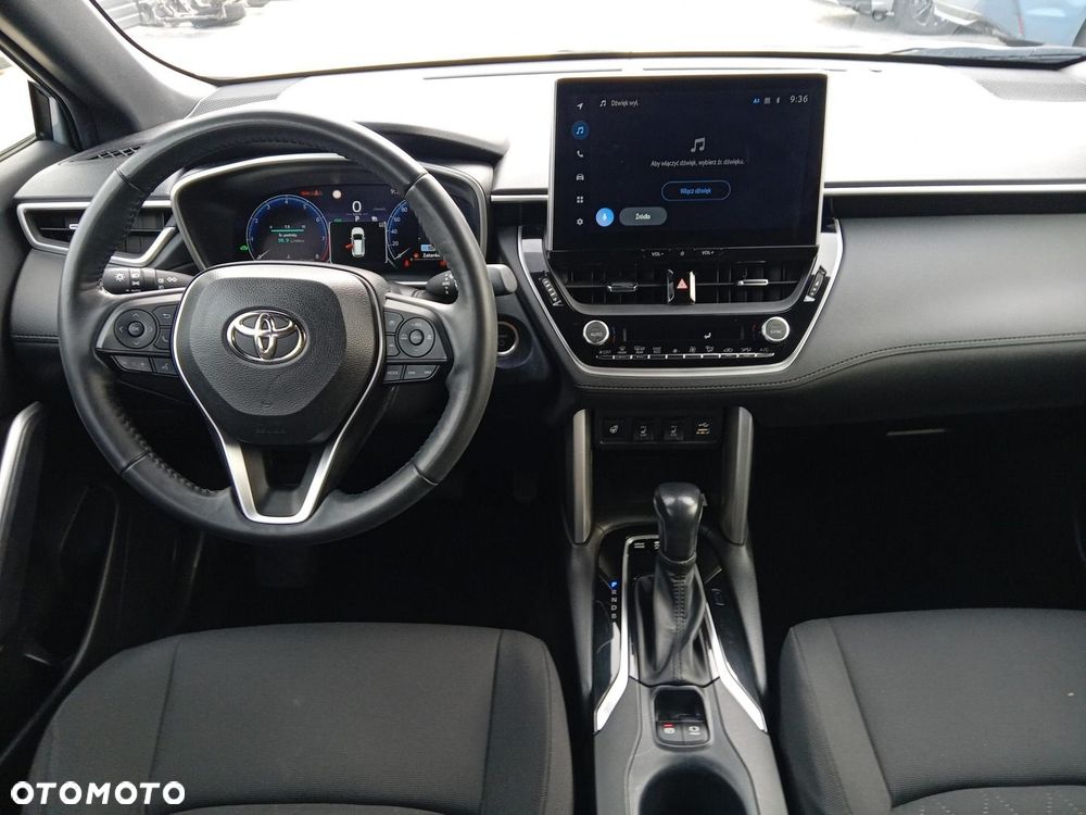 Toyota Corolla Cross - 16