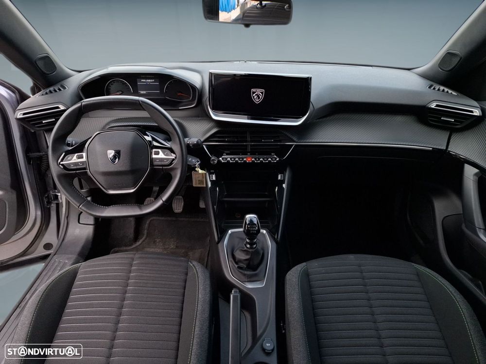 Peugeot 2008 1.2 PureTech Active — fotografia 12