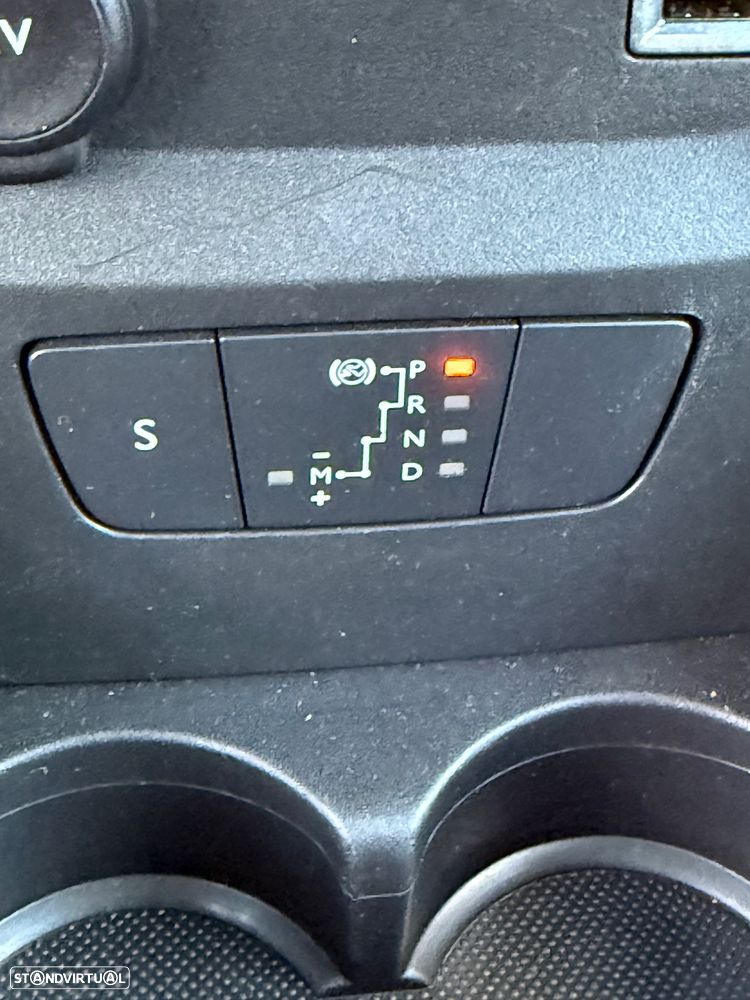 Citroën C3 1.2 PureTech Shine Pack EAT6 - 25
