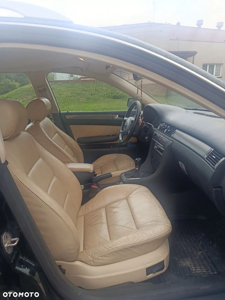 Audi A6 Avant 2 - 6