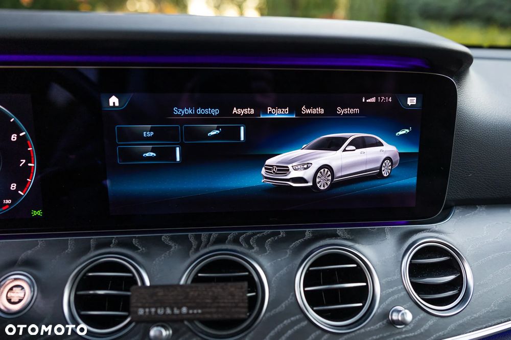 Mercedes-Benz Klasa E 350 9G-TRONIC AMG Line - 37