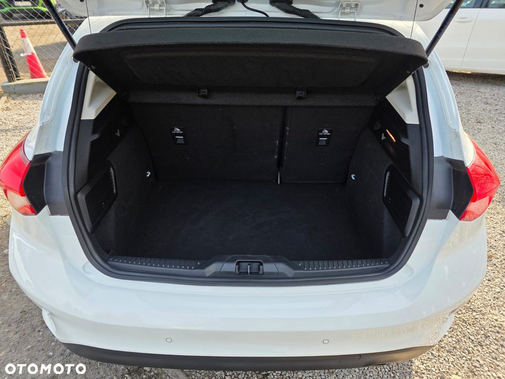 Ford Focus 1.0 EcoBoost Trend Edition Business - 11