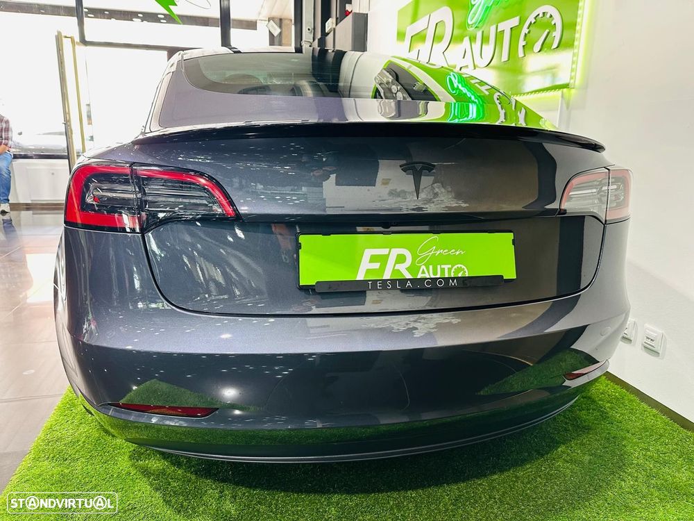 Tesla Model 3 Standard Range Plus RWD - 18