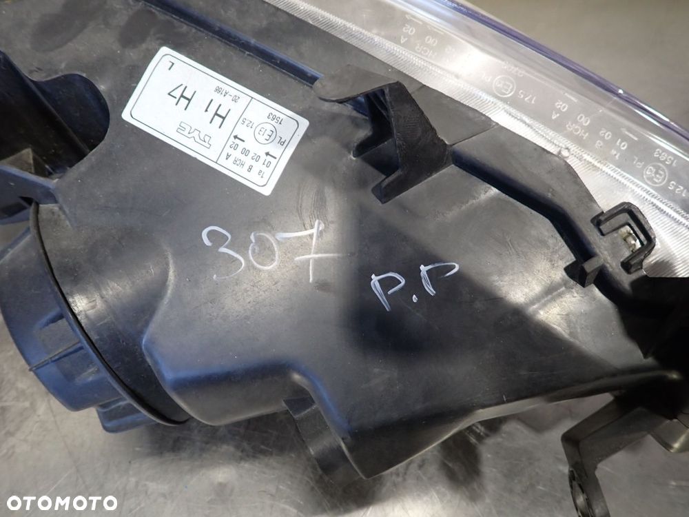 LAMPA LEWA PRZEDNIA PEUGEOT 307 1.6 - 3