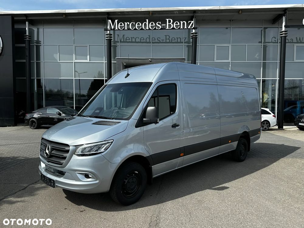 Mercedes-Benz Sprinter - 2