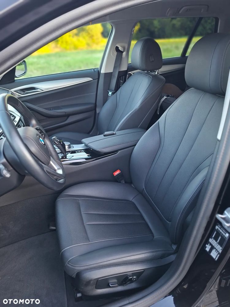 BMW Seria 5 520d Touring - 15