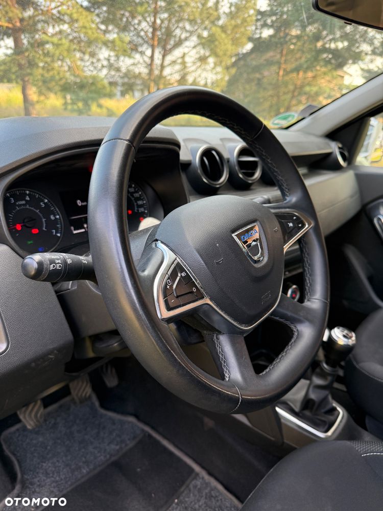 Dacia Duster 1.6 SCe Prestige - 26