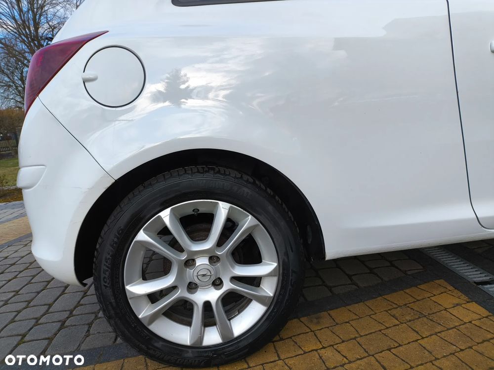 Opel Corsa 1.2 16V Easytronic Cosmo - 6