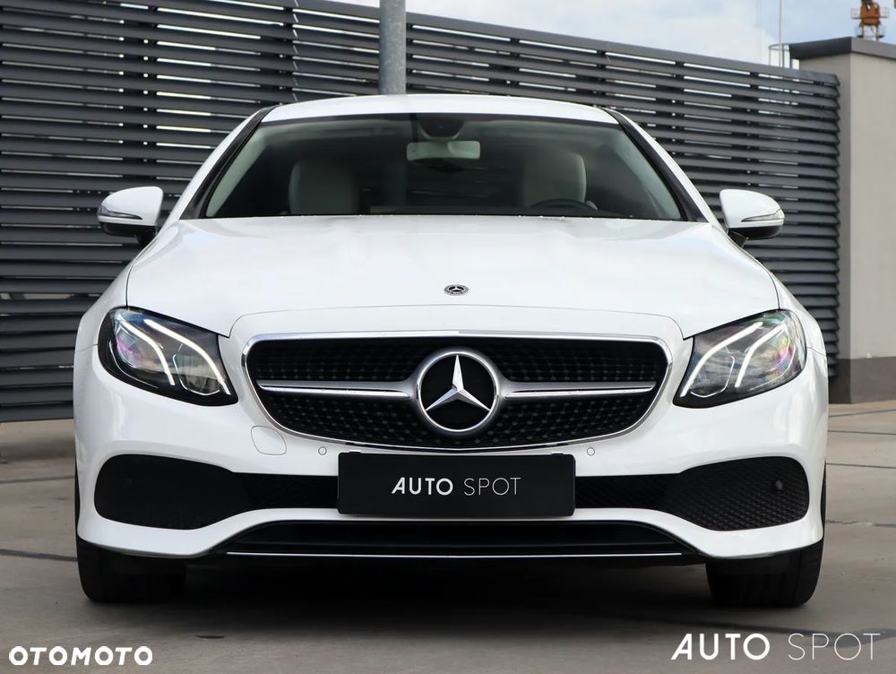 Mercedes-Benz Klasa E 220 d Coupe 9G-TRONIC - 13