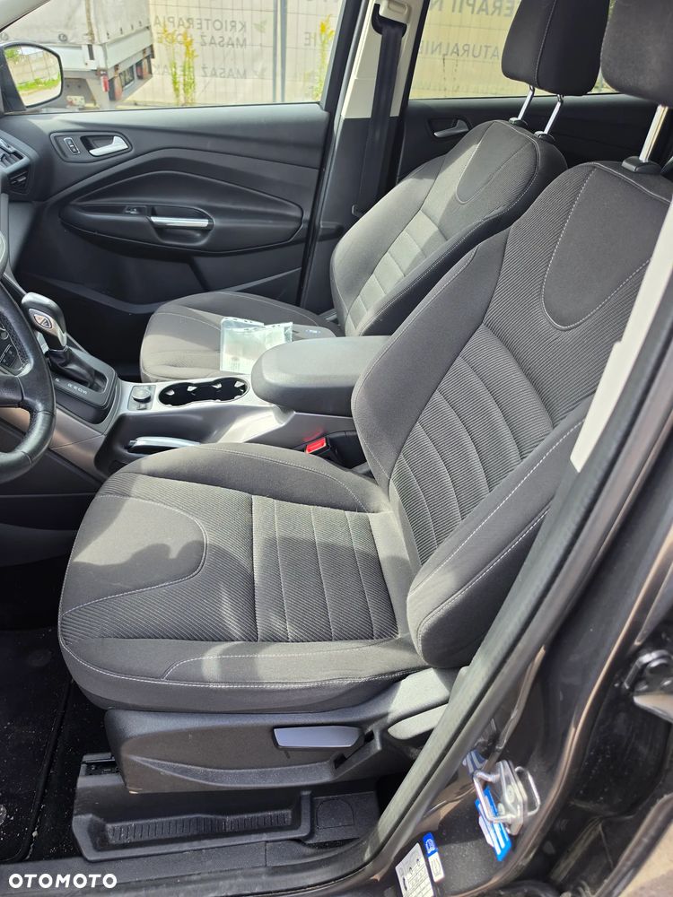 Ford Kuga - 11