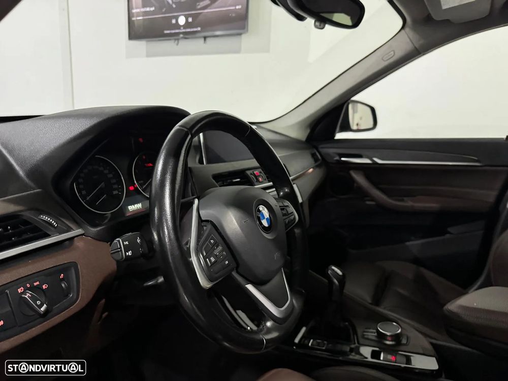 BMW X1 16 d sDrive Pack M - 11