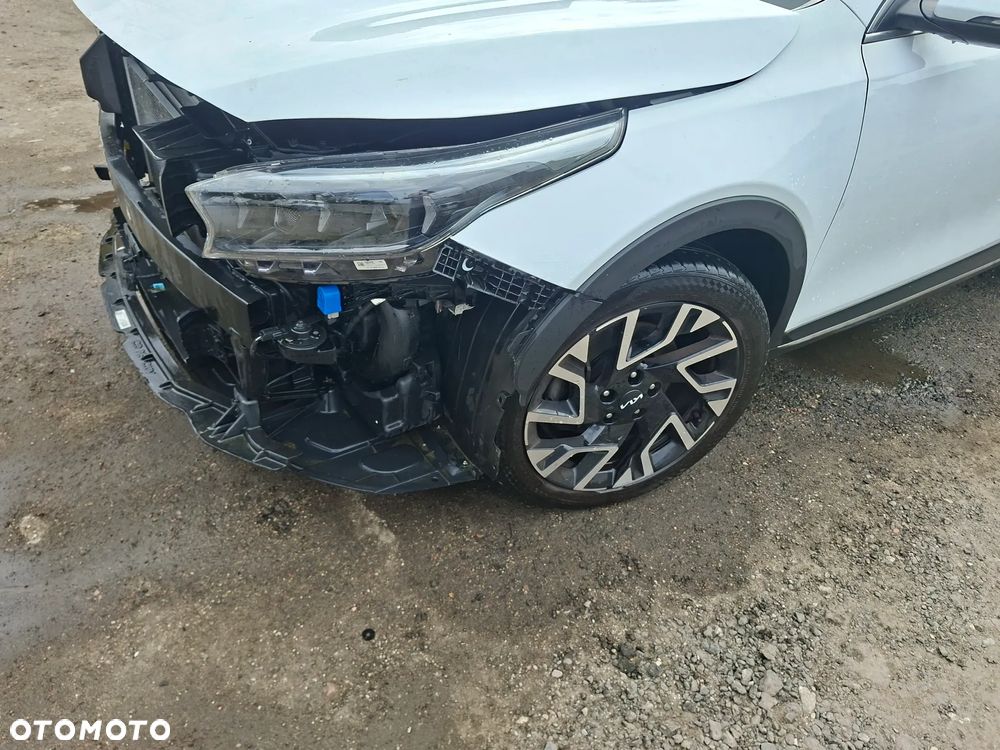 Kia XCeed 1.6 CRDi (48V Mild-Hybrid) DCT7 PLATINUM - 5