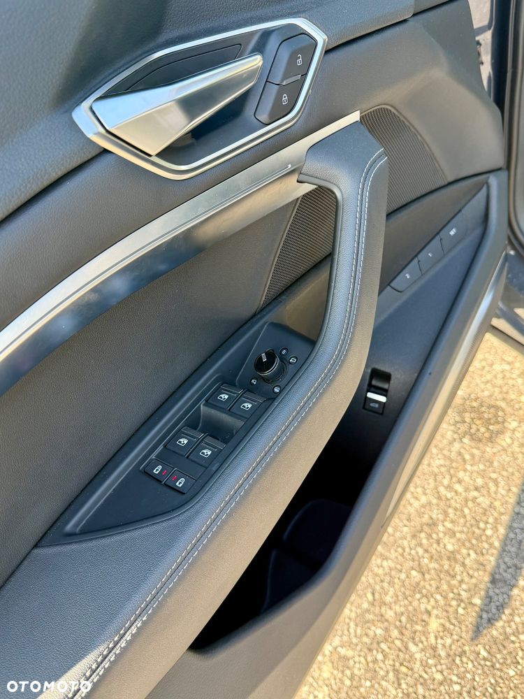Audi Q8 e-tron 50 quattro S line - 15
