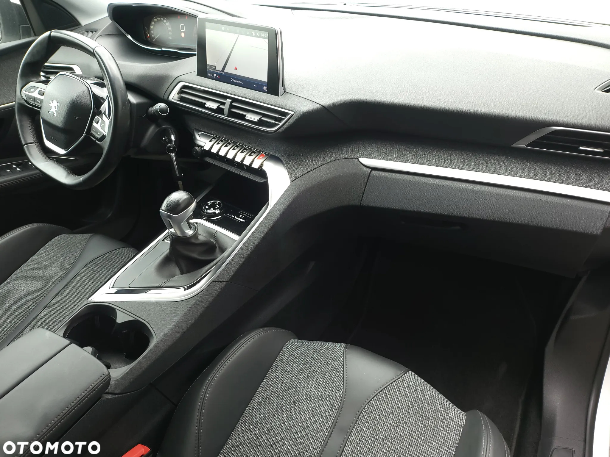 Peugeot 3008 HDi FAP 150 Platinum - 27