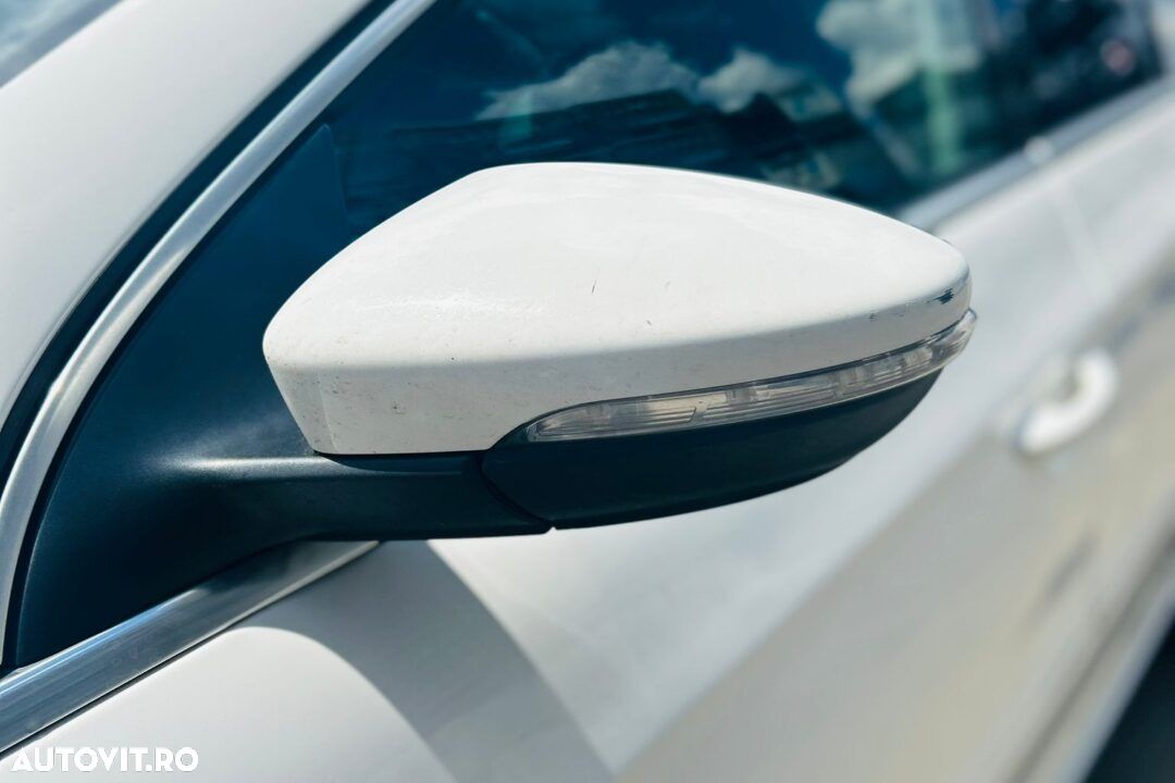 OGLINDA STANGA VW PASSAT CC - AN 2011 - 1