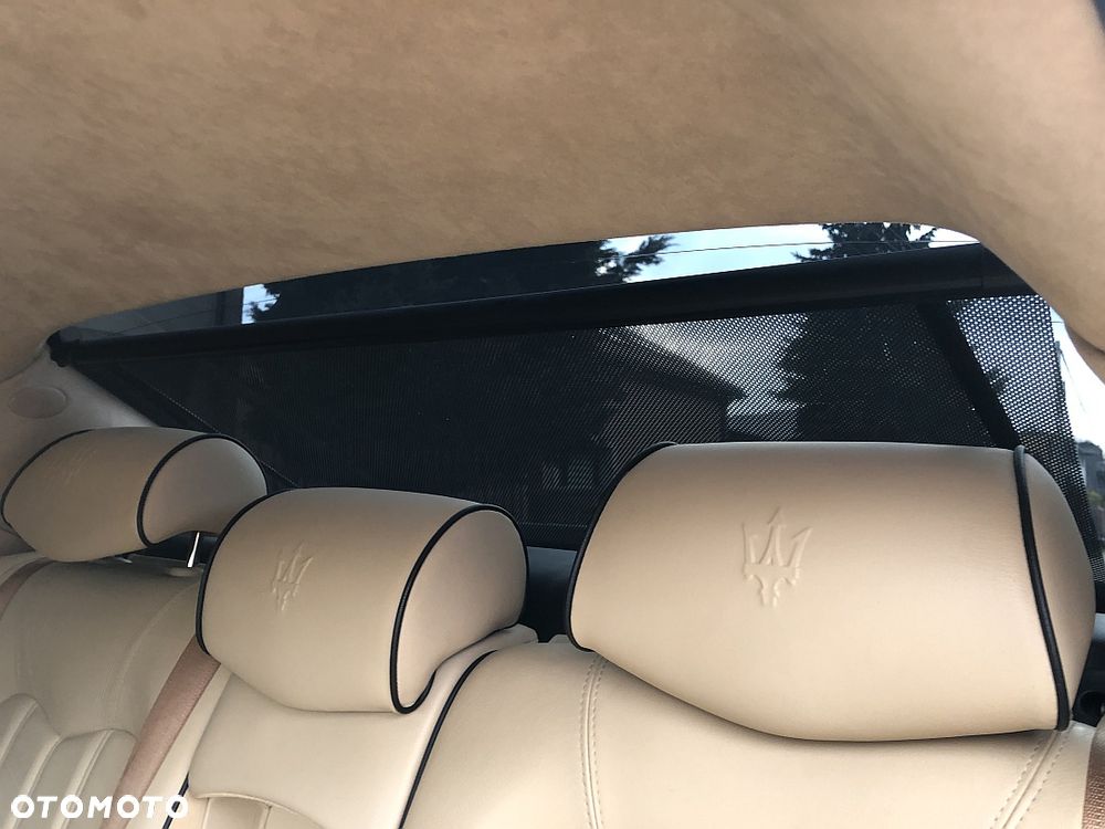 Maserati Quattroporte - 25