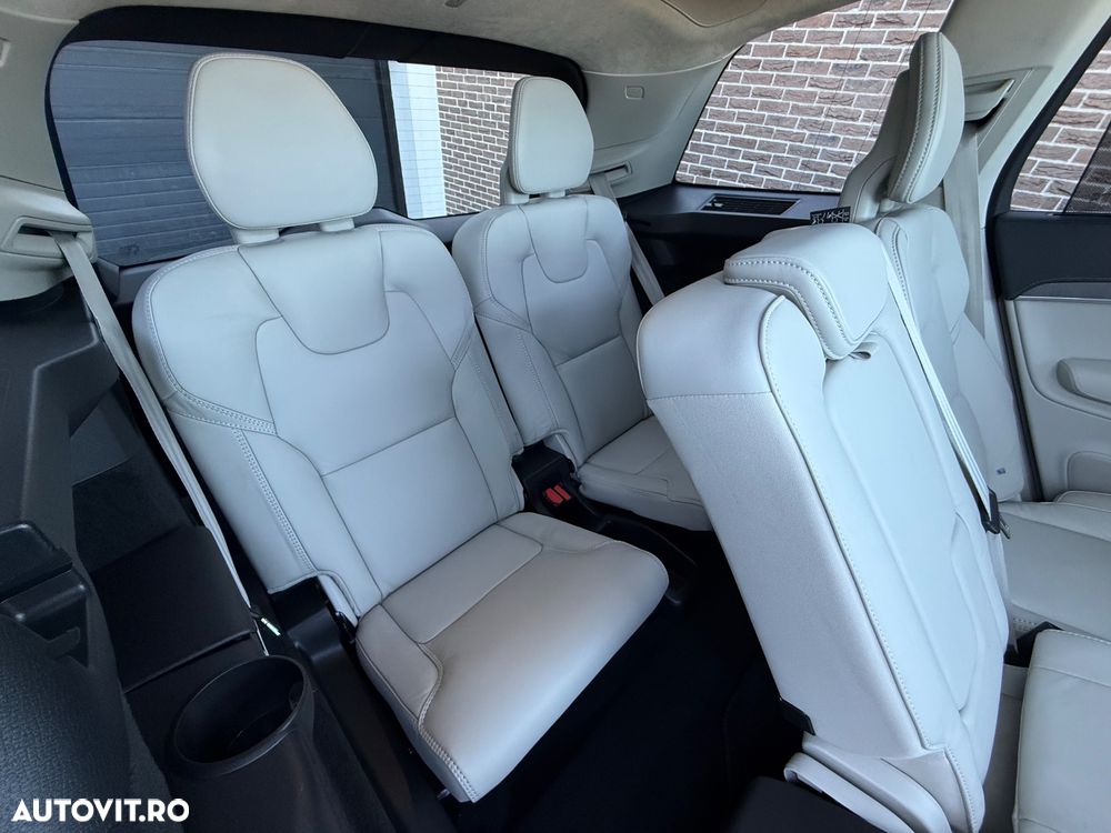 Volvo XC 90 T8 AWD Recharge Geartronic Inscription Edition - 19