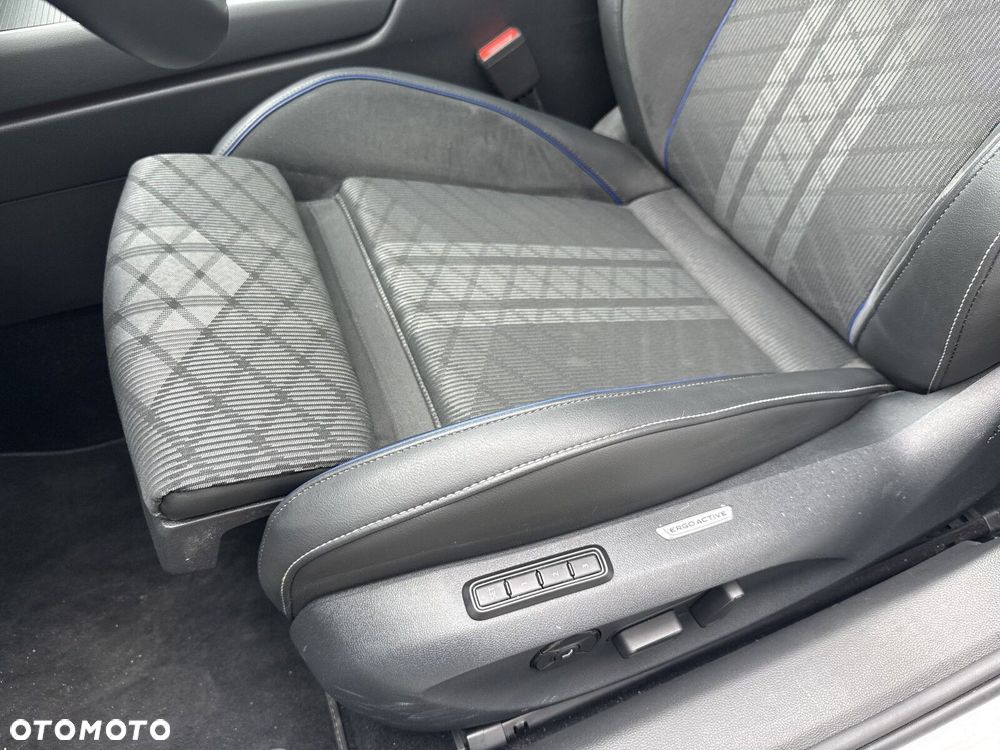 Volkswagen Passat Variant 2.0 TDI SCR 4Mot R-Line DSG - 18