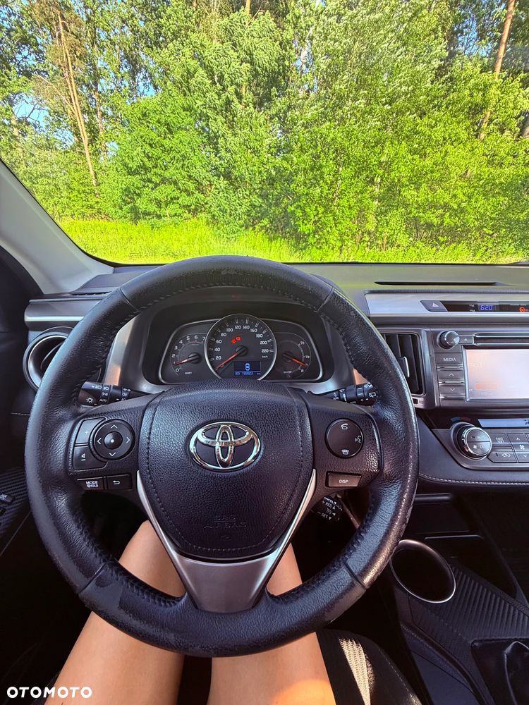 Toyota RAV4 2.0 D-4D Premium 4x2 - 6