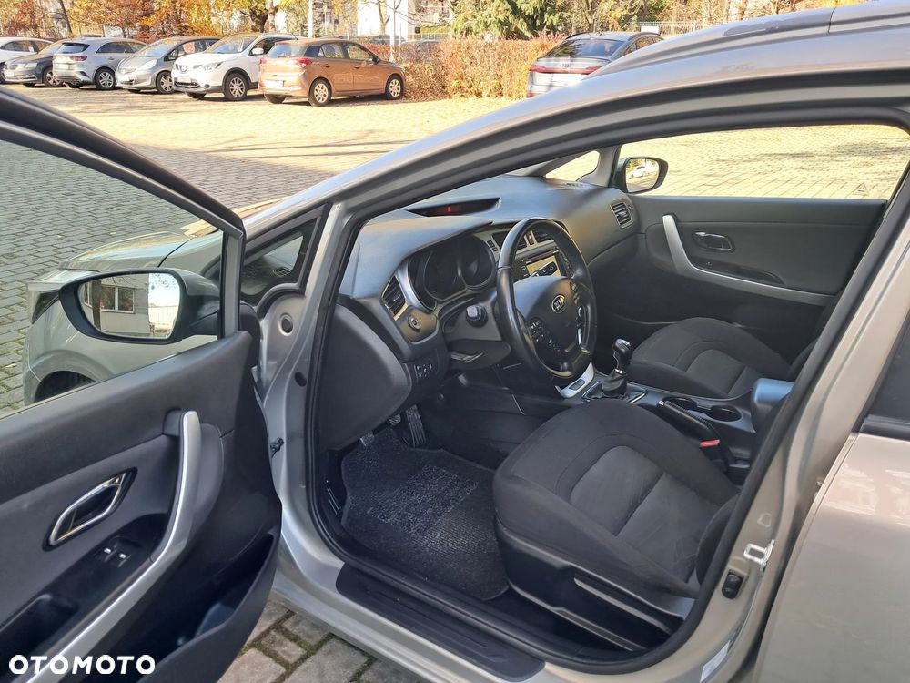 Kia Ceed Cee'd 1.6 GDI Business Line - 13