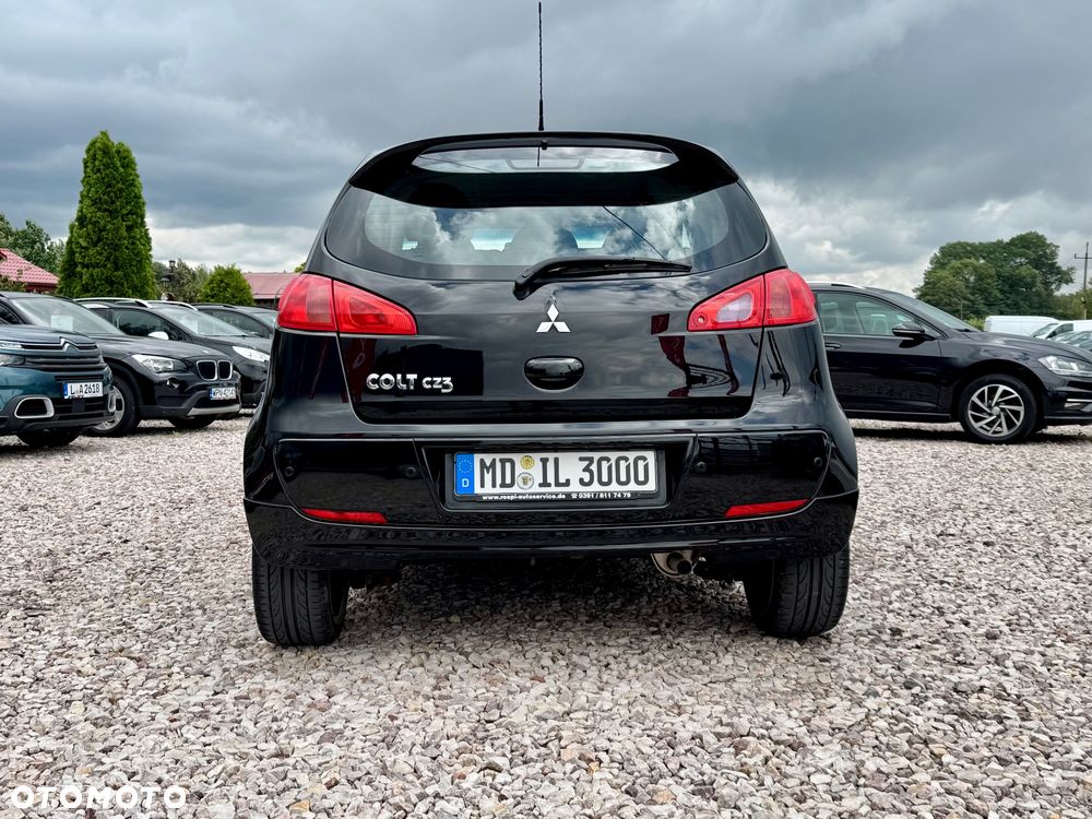 Mitsubishi Colt - 11
