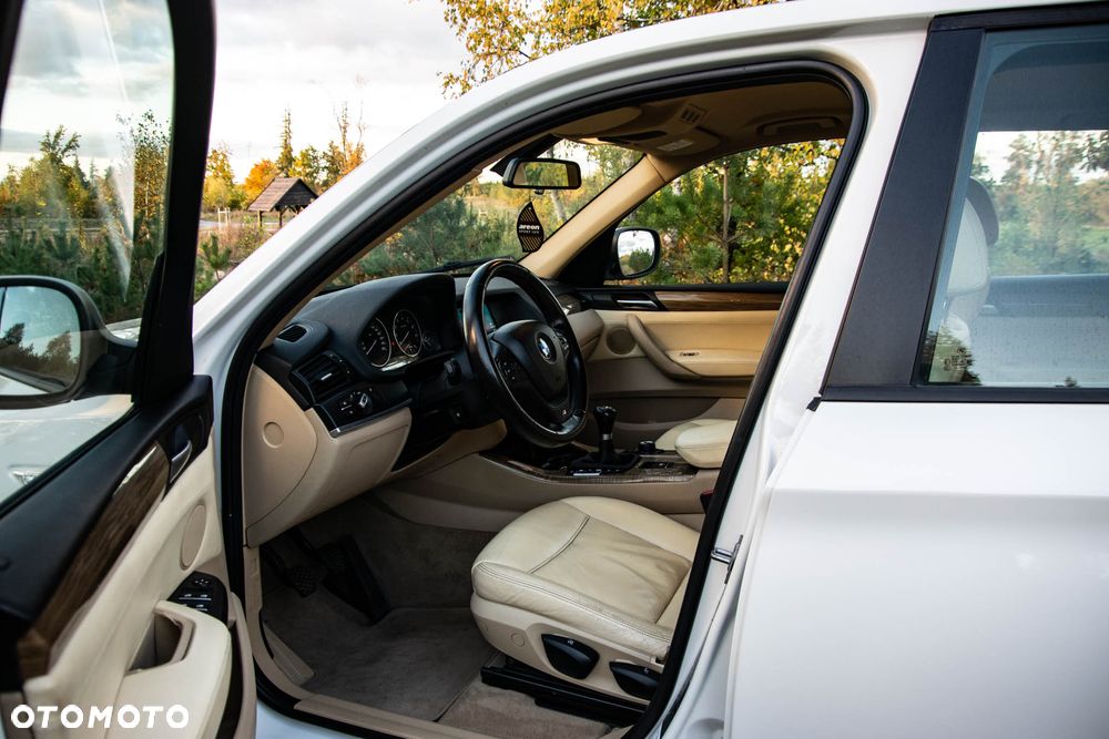 BMW X3 20i xDrive - 12