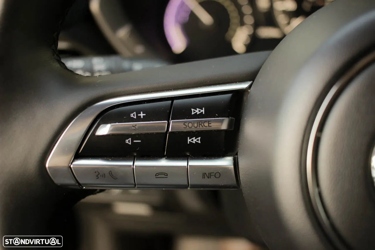 Mazda MX-30 e-Skyactiv Excellence - 17