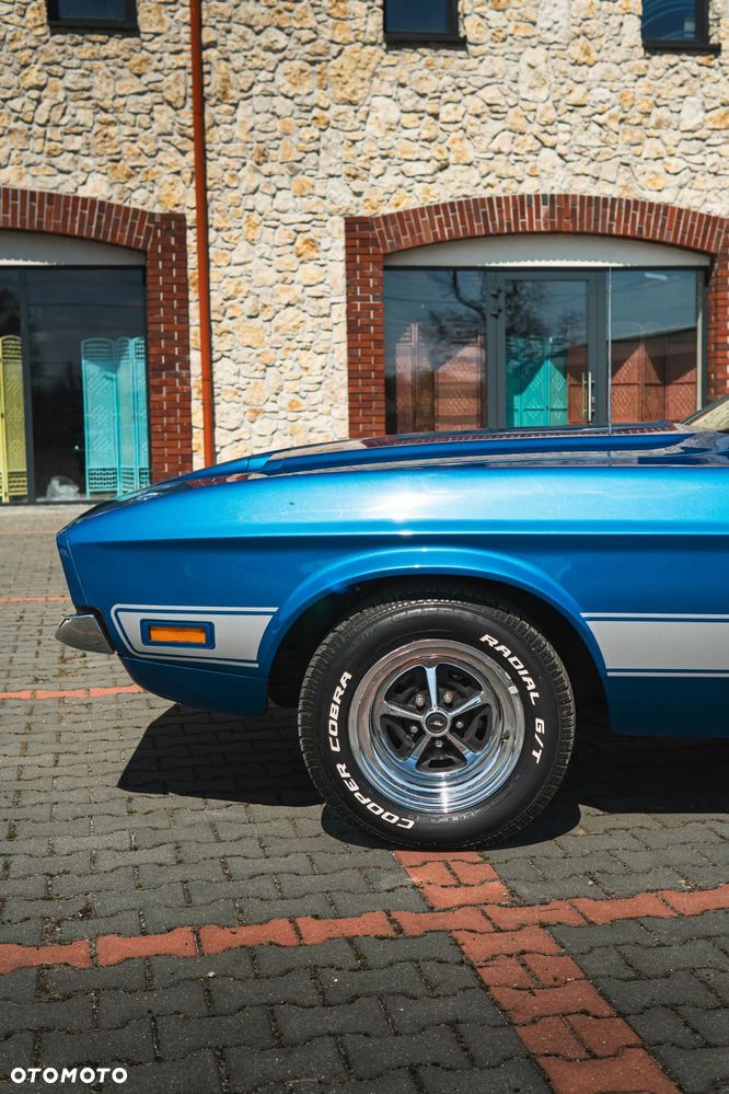 Ford Mustang - 8