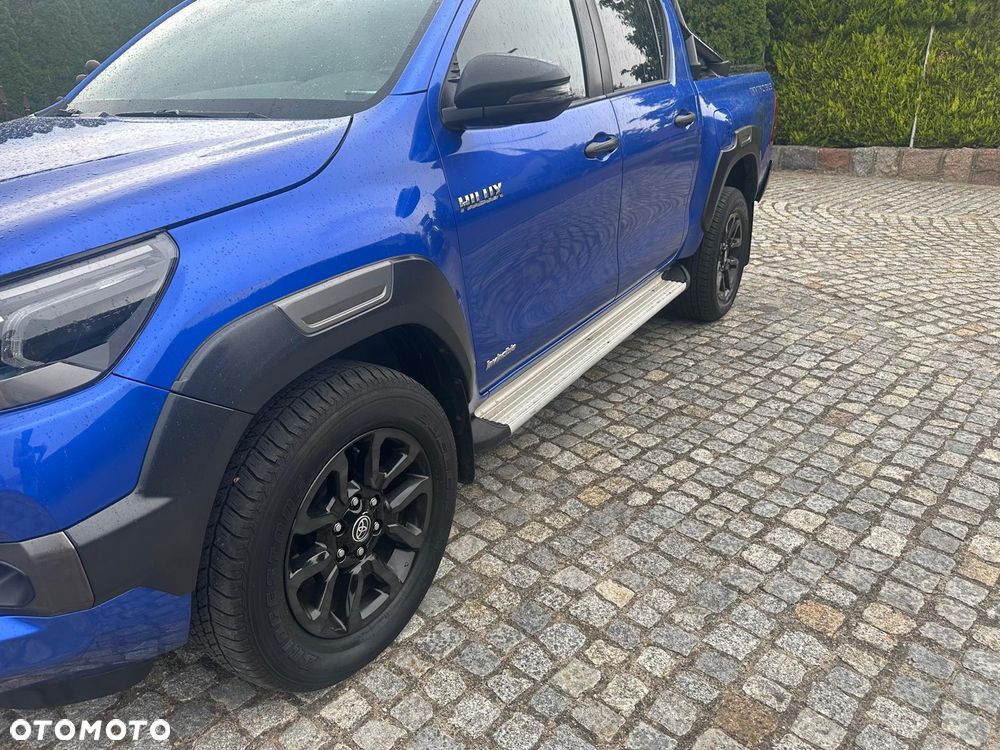 Toyota Hilux 2.8 D-4D Double Cab Invincible Sport 4x4 - 11