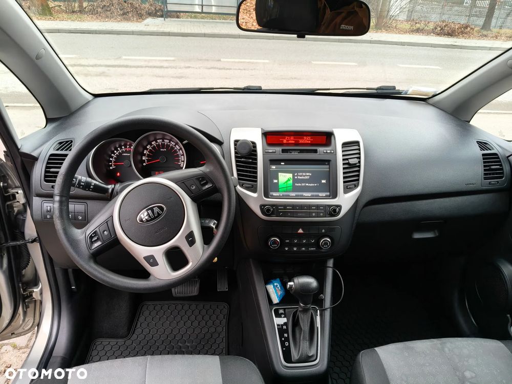 Kia Venga 1.6 L - 10
