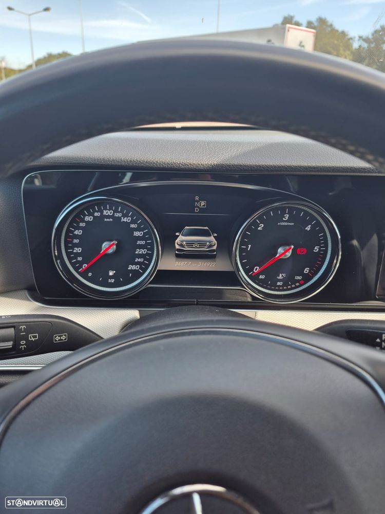 Mercedes-Benz E 220 d Avantgarde - 16