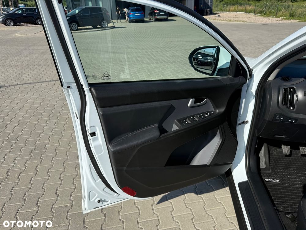Kia Sportage 1.7 CRDI 2WD ISG Dream-Team Edition - 26